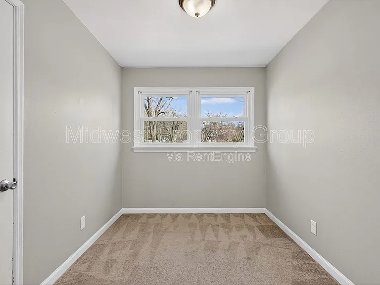 12035 Krenning Ln — Photo 7