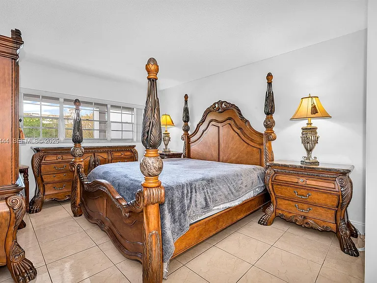 2800 N Palm Aire Dr #309 — Photo 7