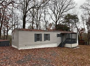 212 Haney Cir NW, Charleston, TN 37310