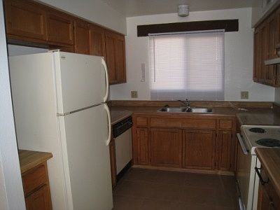2nd image of 3318 E Water St #8