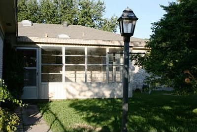 2nd image of 1203 N Cottonwood Dr