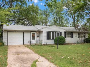 1240 SW 31st St, Topeka, KS 66611