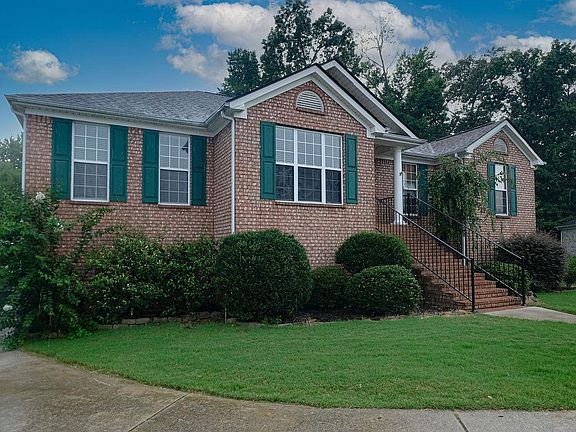 2nd image of 112 Brydon Cir