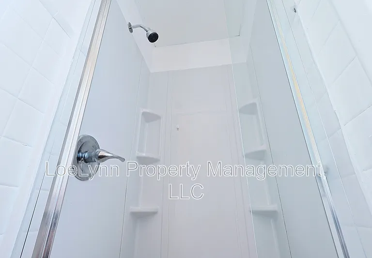 14210 Temple St — Photo 36
