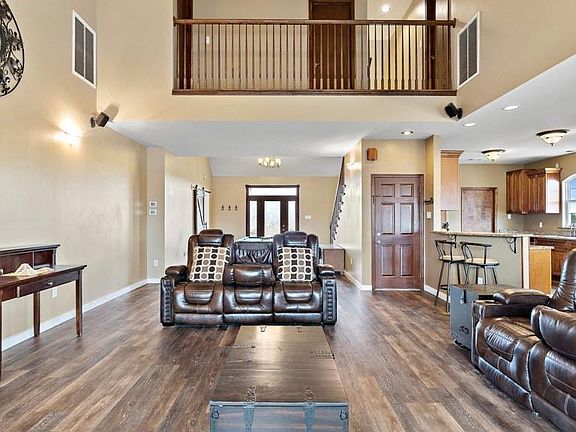2nd image of 17359 Handsome Meadow Ln