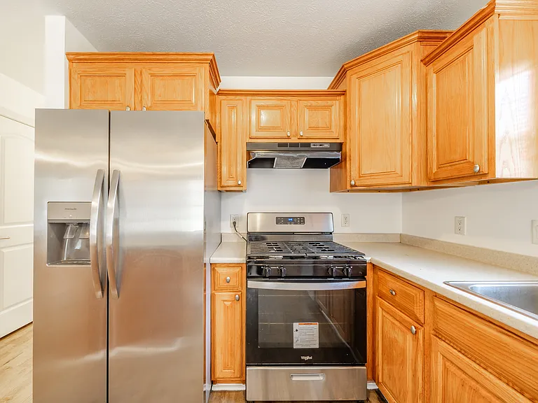 1015 N Gale St — Photo 7