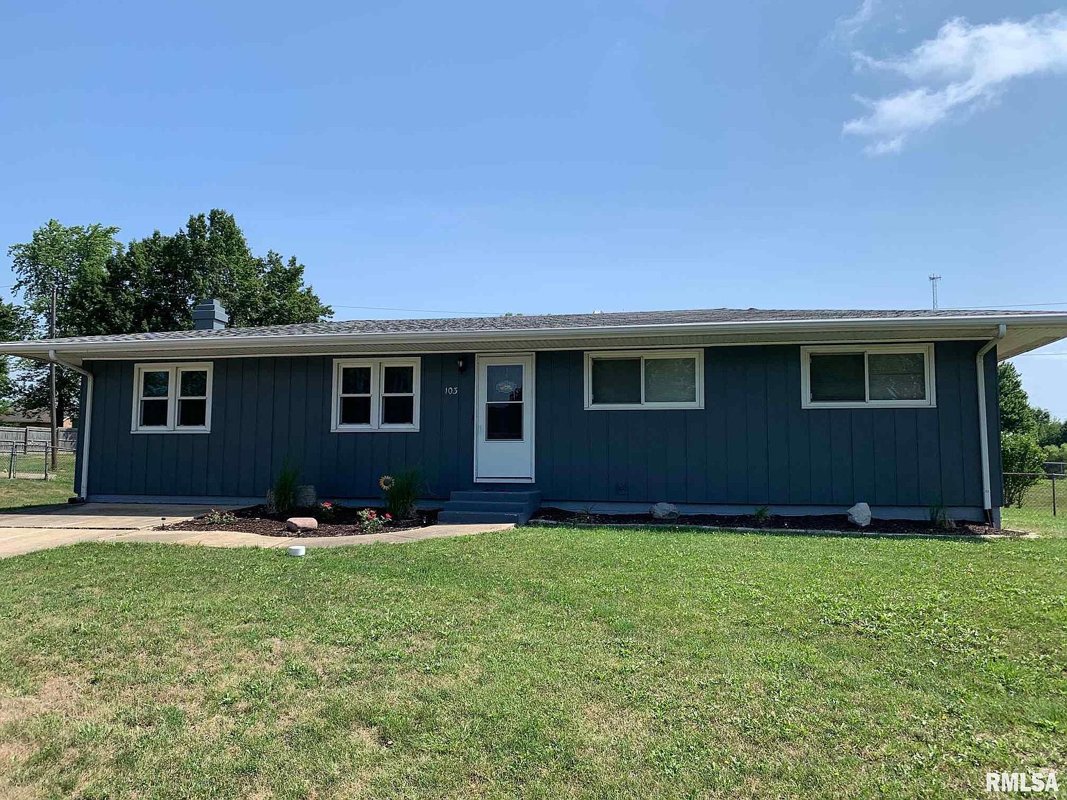 103 S Kruse St, Mackinaw, IL 61755 Zillow