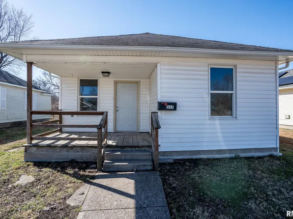 317 N 8th St, Herrin, IL 62948