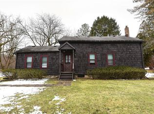 1872 Blossom Rd, Rochester, NY 14625