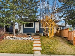 104 W Cantree Pl SW, Calgary, AB T2W 2K2