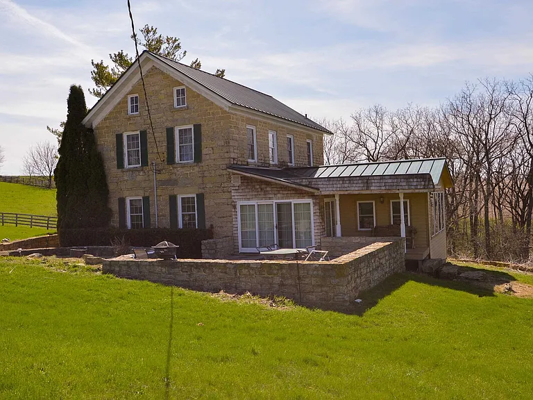 3884 Breezy Hill Rd — Photo 17