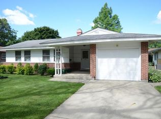 76 Forest Ln, Elk Grove Village, IL 60007