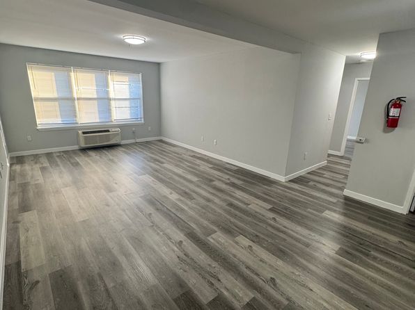 203 12th Ave #6