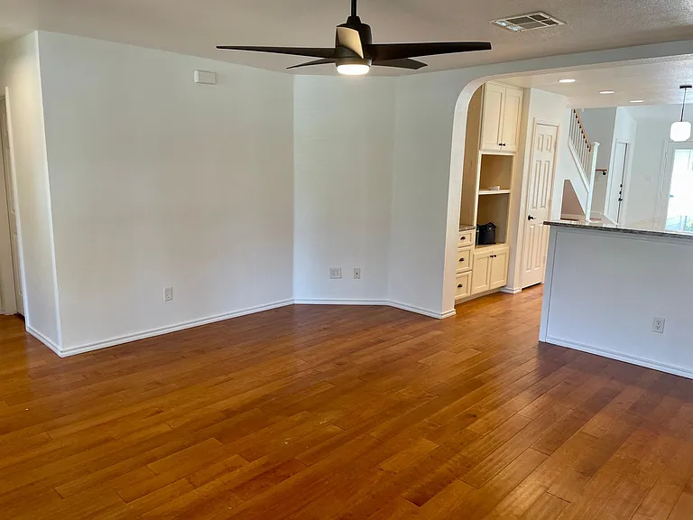 5373 Hartson — Photo 6