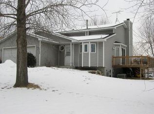 13755 Webster Ct, Savage, MN 55378