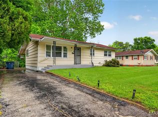 236 Forestwood Dr, Saint Louis, MO 63135