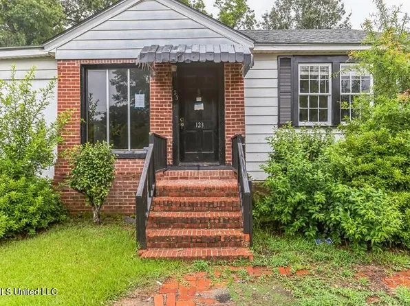 123 Roseland Dr, Vicksburg, MS 39180