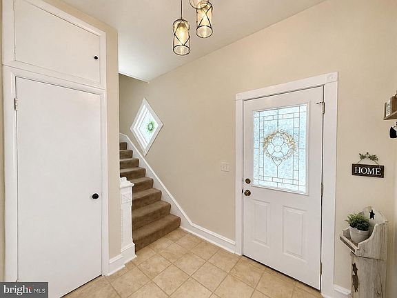 3rd image of 34 South St