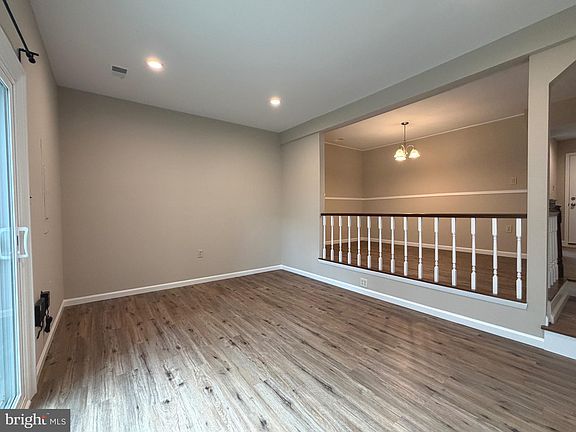 4th image of 8854 Cherry Oak Ct