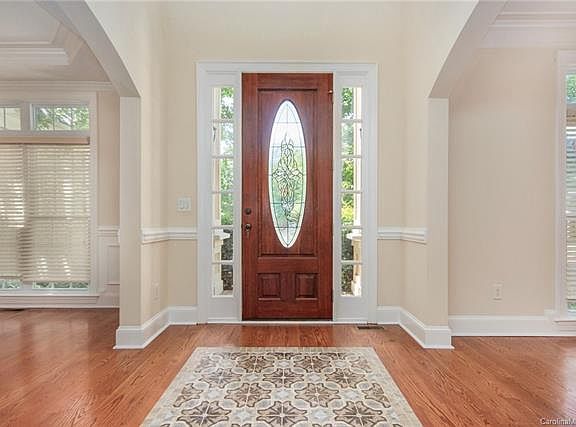 2nd image of 5626 Edenfield Ln