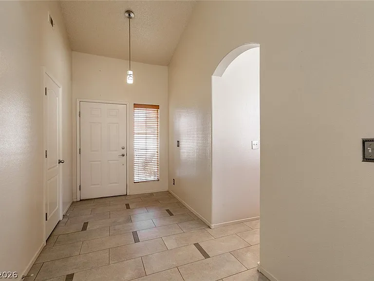 5424 Red Sun Dr — Photo 3