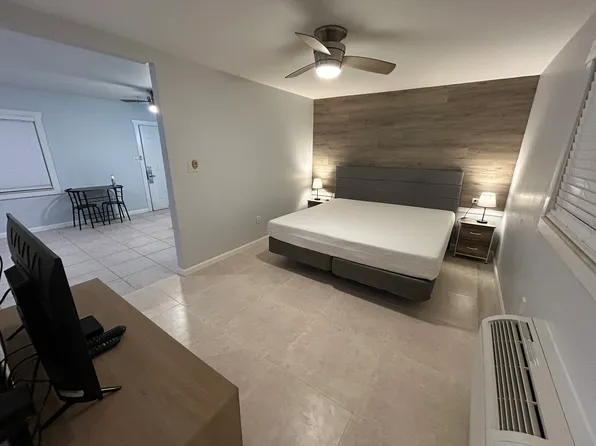 14621 McGregor Blvd, Fort Myers, FL