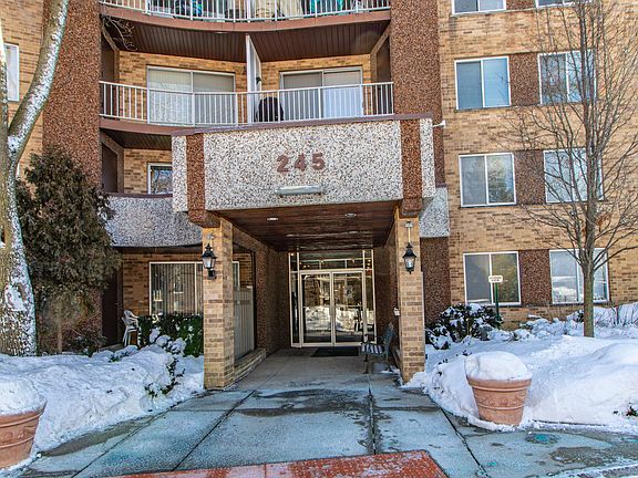 2nd image of 245 S Park Ln Unit 216