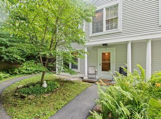 432 South St APT B5, Bennington, VT 05201