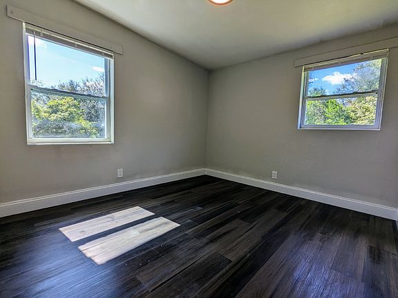 5th image of 1352 W 30th St APT 4