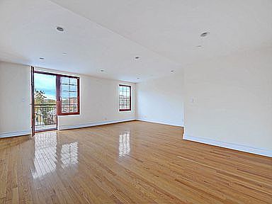 4th image of 2590 Ocean Ave #6