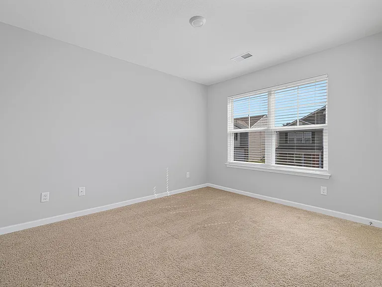 1124 Tay Sta — Photo 26