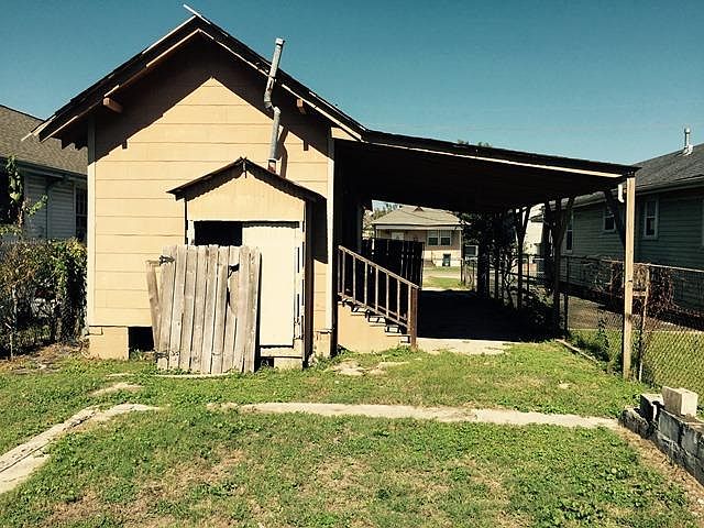 2nd image of 2925 Hollygrove St