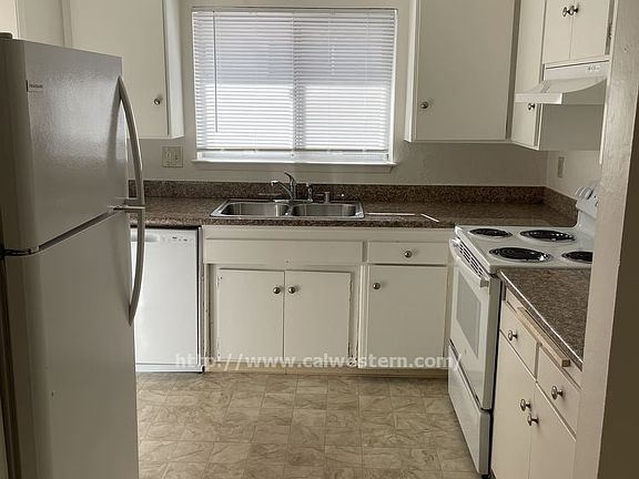 2nd image of 435 Acalanes Dr #18