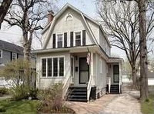 903 Willow Rd, Winnetka, IL 60093