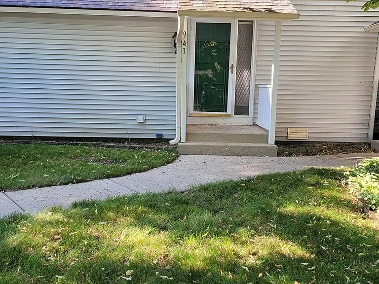 943 Clark Dr #943 — Photo 1