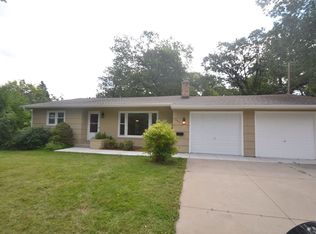3948 Idaho Ave N, Crystal, MN 55427