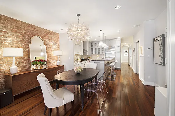 Sold by Stribling | media 17