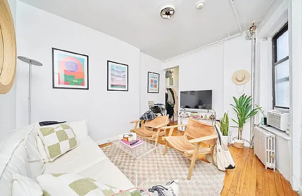 Rented by Living New York | media 10