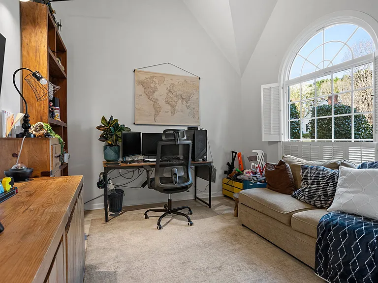 101 Spring Lake Loop — Photo 4