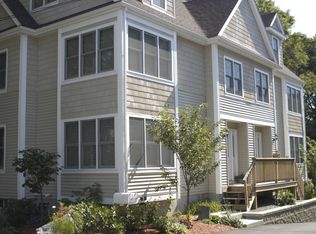 21 Granville St, Quincy, MA 02169