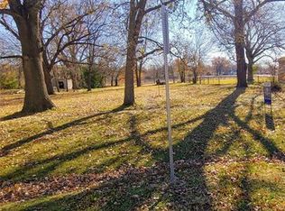 916 Olive St, Chelsea, OK 74016
