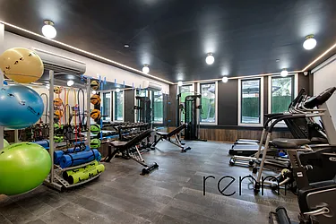 Rented by Rennit Inc.