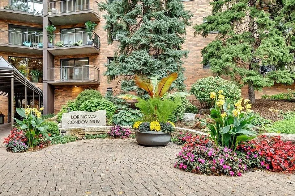 210 W Grant St #227