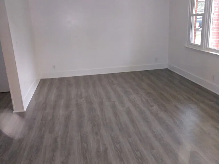 2512 Prince St — Photo 3