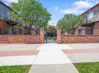 4424 Jarboe St APT 2, Kansas City, MO 64111