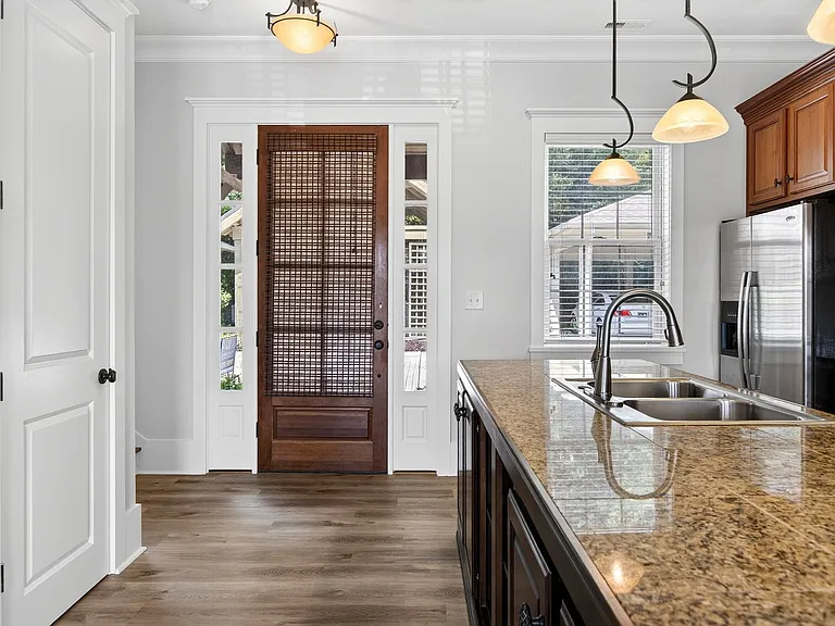 2409 Spring Creek Blvd NE — Photo 9