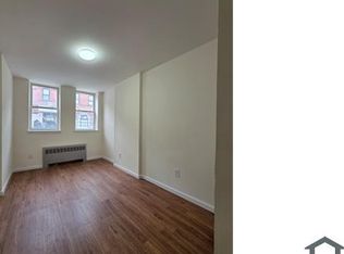 143 School St APT 1, Yonkers, NY 10701