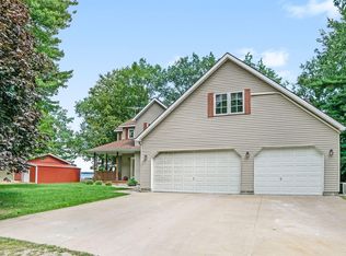 1240 Crist Isle Dr, Cheboygan, MI 49721