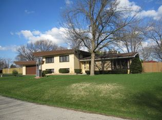 9225 S 84th Ct, Hickory Hills, IL