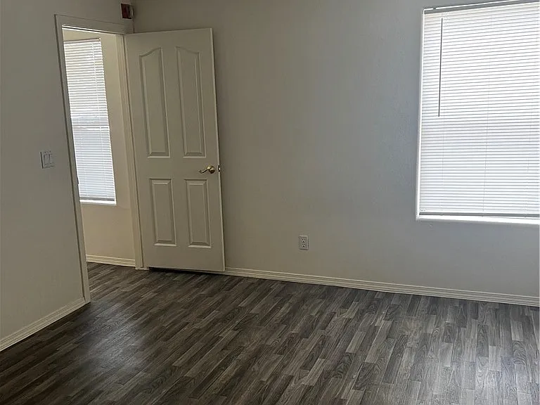 701 Capri Dr #11B — Photo 18